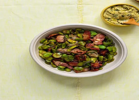 Poêlée de fèves au lard