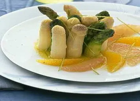 Pointes d'asperges aux agrumes