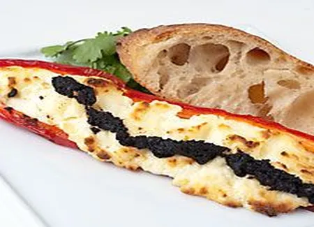 Poivron doux au chèvre et tapenade