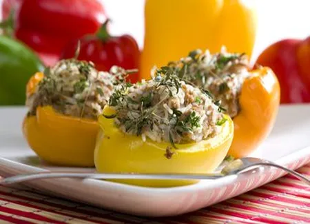 Poivrons farcis au riz et aux herbes