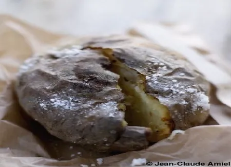 Pommes de terre en robe de sel