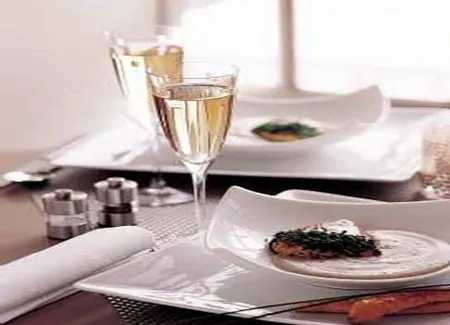 Poule faisane et crème de lentilles, foie gras de canard poêlé