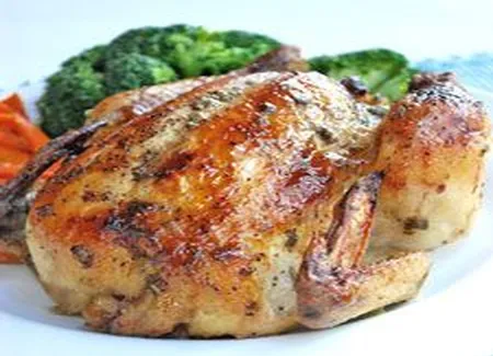 Poulets de cornouailles farcis au citron et à l'érable