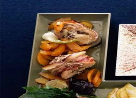 Rables de lapin aux carottes et aux pruneaux