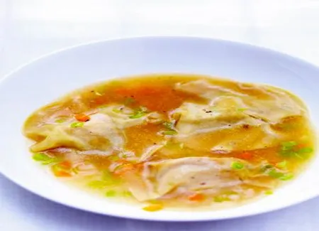 Ravioles dans un bouillon