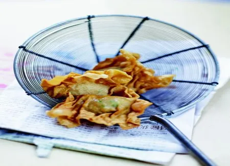 Raviolis frits au crabe