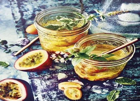 Rhum arrangé menthe, passion et kumquat