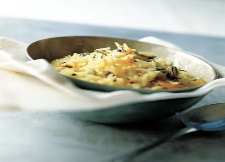 Riz pilaf aux noix de cajou, pistaches et aux épices