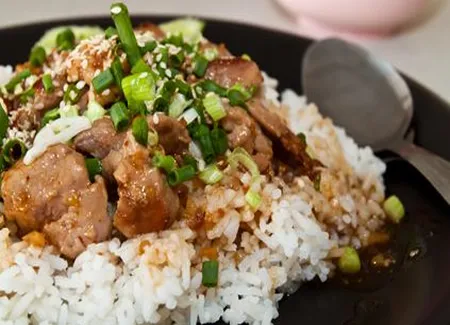 Riz sauté au porc