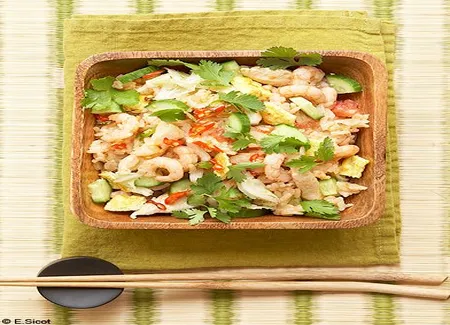 Riz sauté aux crevettes et au poulet