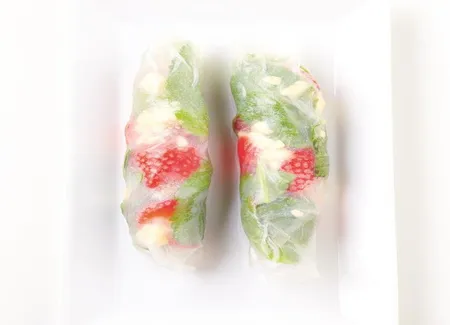 Rouleaux de printemps à la fraise
