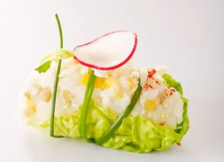Rouleaux printaniers en salade au mâconnais sec
