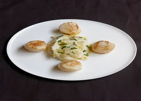 Saint-jacques et crème de chou-fleur