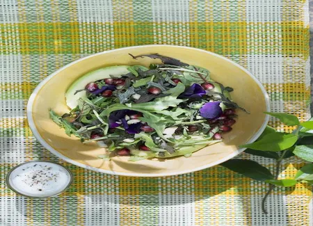 Salade bowl avocat grenade