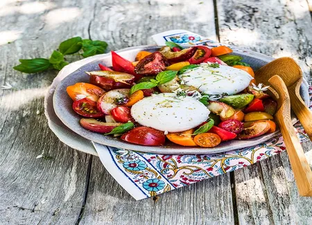 Salade caprese aux nectarines rôties