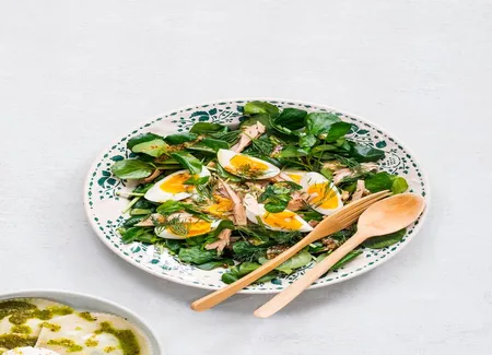 Salade cresson, oeufs mollets et thon