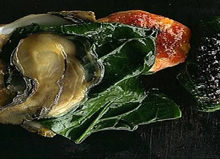 Salade d'huîtres au caviar