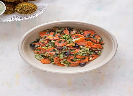 Salade de carottes et de céleri à la menthe et aux amandes