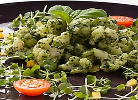 Salade de chou-fleur au pesto