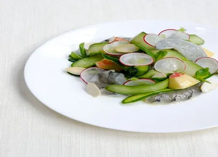 Salade de courgettes trompettes