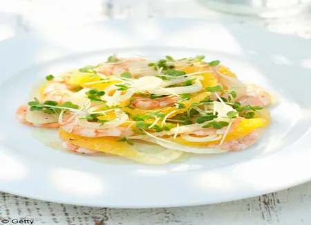 Salade de cresson au pomelo, clémentine et crevettes pimentées