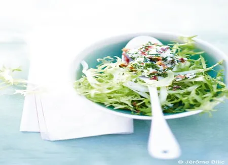 Salade de fromage frais et lard croustillant