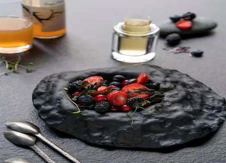 Salade de fruits rouges, infusion d'algues