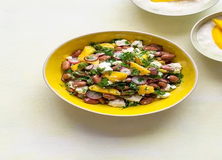 Salade de haricots borlotti, feta et mangue