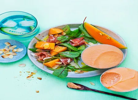 Salade de melon, jambon ibérique et sorbet minute melon-porto