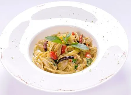 Salade de pâtes au curry