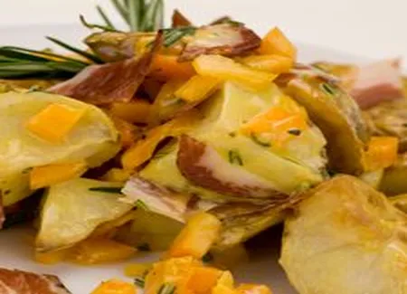 Salade de pommes de terre au jambon fumé
