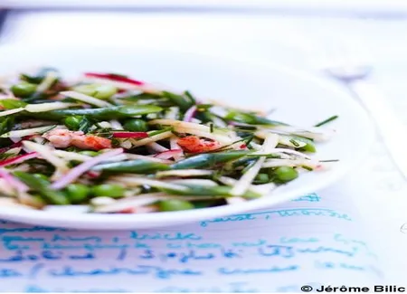 Salade de pommes et légumes