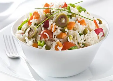 Salade de riz colorée