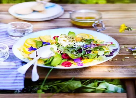 Salade du sud aux courgettes jaunes