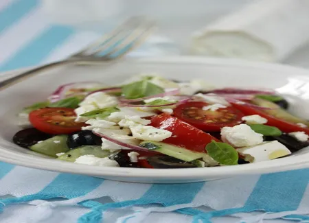 Salade grecque au fromage de chèvre