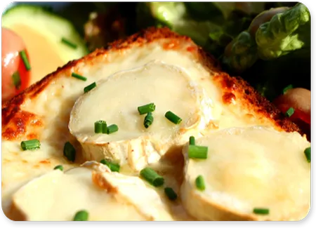 Salade légère au chèvre chaud