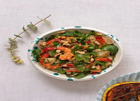 Salade thaïe au pamplemousse asiatique et aux crevettes