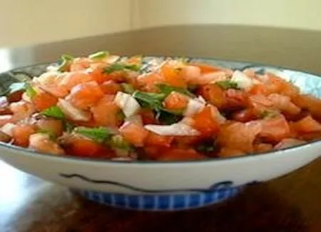 Salsa rafraîchissante aux tomates