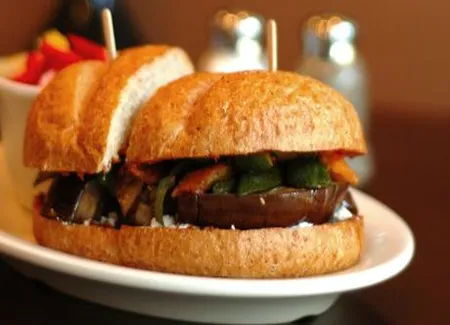 Sandwich à l'aubergine