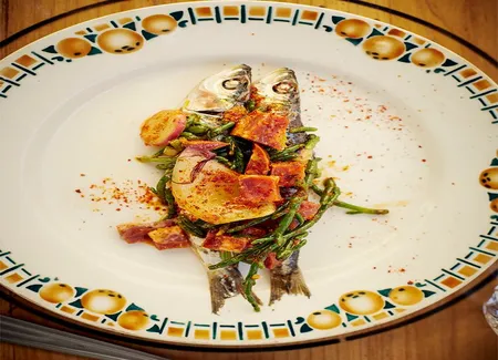 Sardines grillées, chorizo, salicorne, sauce xipister