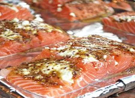 Saumon au chèvre, miel et moutarde