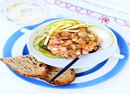 Saumon en tartare, pomme granny-smith