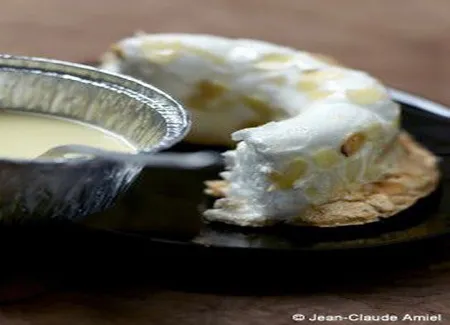 Savarin d'oeufs à la neige et crème chicorée
