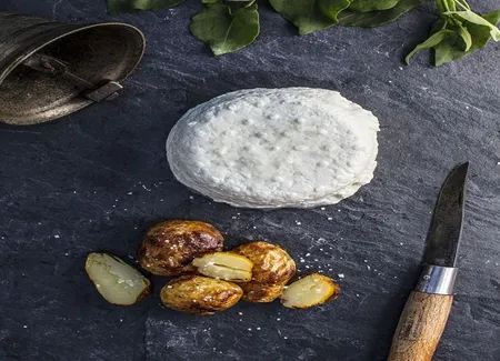Sérac de brebis et pommes de terre
