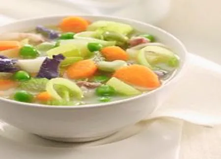 Soupe aux légumes et au chou