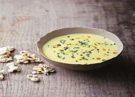 Soupe de maïs et poivron jaune