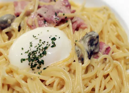 Spaghettis à la carbonara