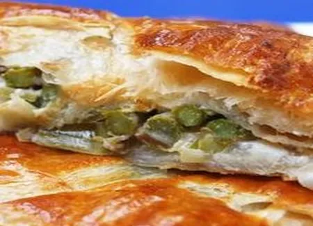Strudel aux asperges, poireaux et fromage de chèvre