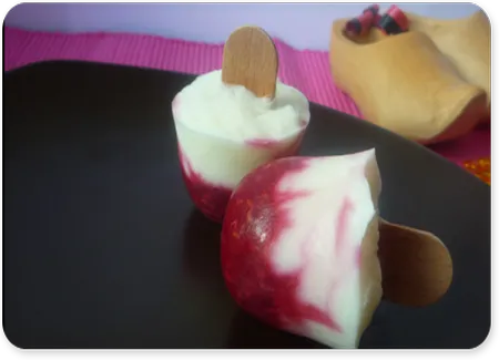Sucettes glacees a la framboise
