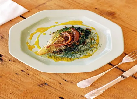 Sucrine rôtie et sauce jaune d'oeuf